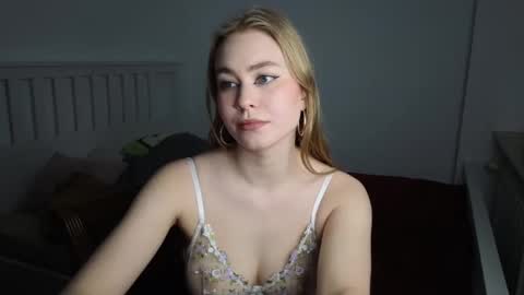 Snapshot of brandaany chatting on December 30, 7:00 pm brandaany online show from December 30, 7:00 pm