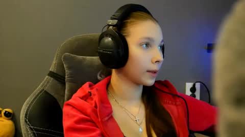 Alice online show from January 10, 3:03 pm