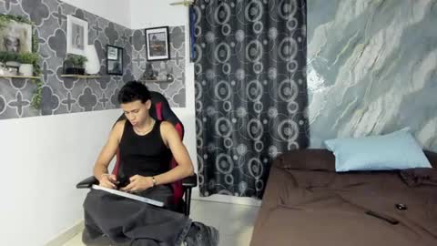 brandom_brook online show from June 21, 4:48 am