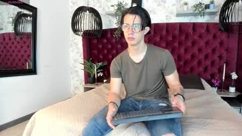 brandon_starkk online show from March 24, 11:48 am