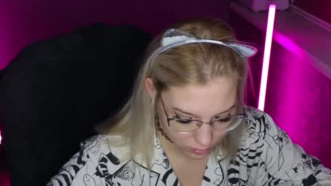 Belle  online show from December 21, 2:09 am