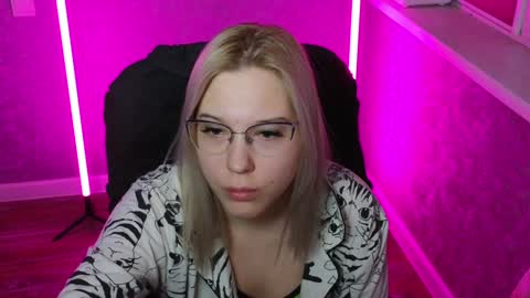 Belle  online show from December 29, 2:06 am