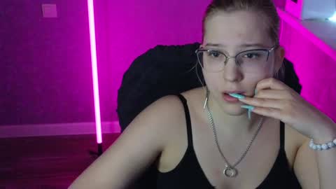 Belle  online show from February 2, 6:15 am