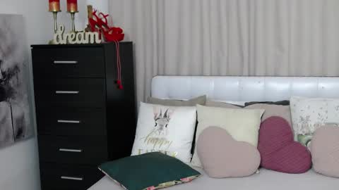 Brandy Gem online show from April 15, 6:53 am