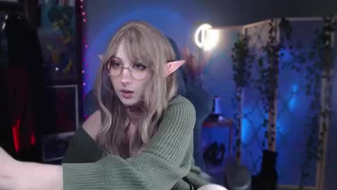 Aurorabut ur dad just calls me Rory online show from March 12, 12:04 pm