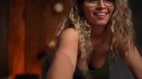 Alex online show from February 2, 7:20 am