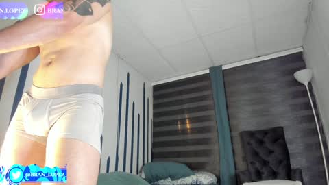 Instagram             twitter BRAN LOPEZ  online show from January 4, 2:03 am