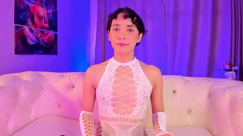   online show from December 18, 8:48 pm