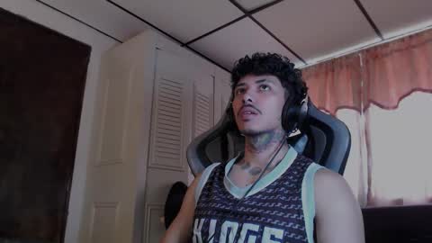 Snapshot of brasi_ chatting on February 20, 5:46 pm brasi_ online show from February 20, 5:46 pm