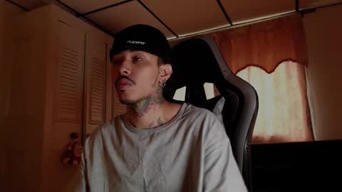 Snapshot of brasi_ chatting on February 21, 5:36 pm brasi_ online show from February 21, 5:36 pm