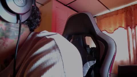 Snapshot of brasi_ chatting on March 6, 6:37 pm brasi_ online show from March 6, 6:37 pm