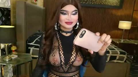 Snapshot of brattzvenice chatting on May 30, 6:27 pm brattzvenice online show from May 30, 6:27 pm