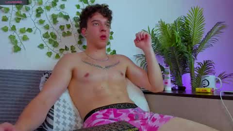 Johny Bravo online show from September 9, 2:05 pm