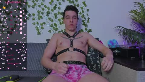 Johny Bravo online show from March 29, 3:56 pm