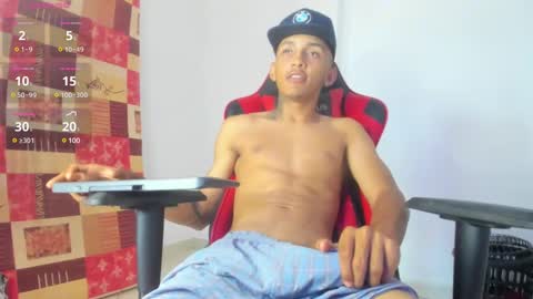 Snapshot of brayan_chevignon chatting on December 30, 7:00 pm brayan_chevignon online show from December 30, 7:00 pm