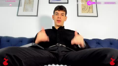 Snapshot of brayhambrown chatting on March 7, 8:33 pm brayhambrown online show from March 7, 8:33 pm