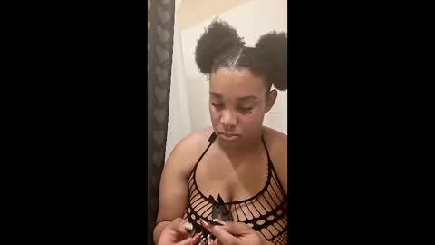 brazilaveaux online show from December 19, 12:45 pm