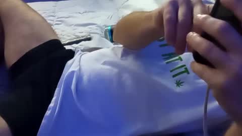 Snapshot of brazilfit420 chatting on December 30, 1:37 am hard like rock online show from December 30, 1:37 am