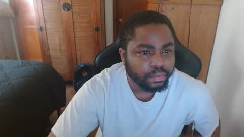 Snapshot of breadw1nnah chatting on January 8, 10:37 pm Breadw1nnah online show from January 8, 10:37 pm