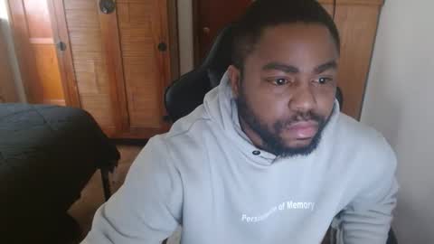 Snapshot of breadw1nnah chatting on March 12, 3:29 pm Breadw1nnah online show from March 12, 3:29 pm