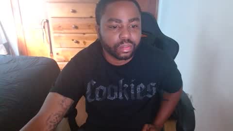 Snapshot of breadw1nnah chatting on October 9, 3:10 pm Breadw1nnah online show from October 9, 3:10 pm