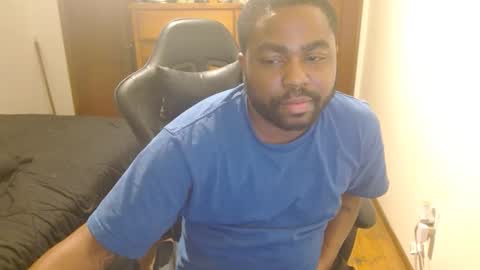 Snapshot of breadw1nnah chatting on October 18, 3:20 am Breadw1nnah online show from October 18, 3:20 am