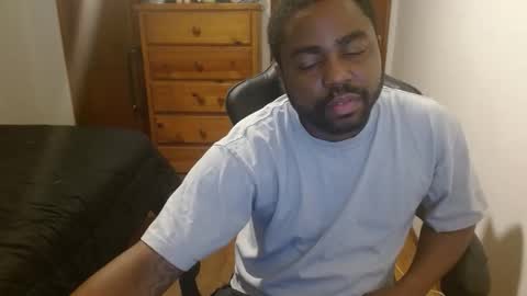 Snapshot of breadw1nnah chatting on November 9, 7:50 am Breadw1nnah online show from November 9, 7:50 am