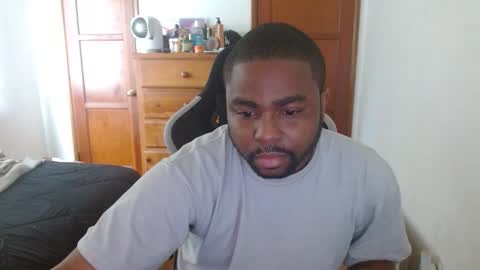 Snapshot of breadw1nnah chatting on November 30, 8:24 pm Breadw1nnah online show from November 30, 8:24 pm