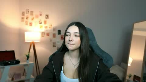 Rachel online show from April 8, 7:58 pm