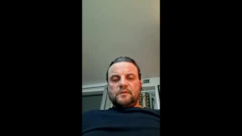 Snapshot of breitling43 chatting on January 11, 2:05 am breitling43 online show from January 11, 2:05 am