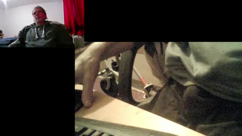 Snapshot of bremer64 chatting on February 4, 10:00 am bremer64 online show from February 4, 10:00 am