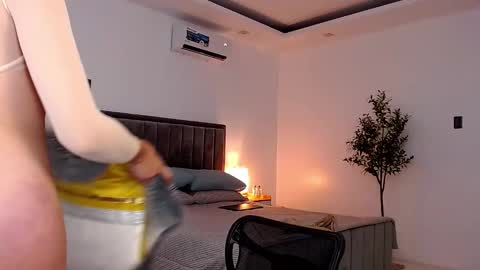 Brenda with a huge suckable cock you will love online show from February 11, 7:33 am