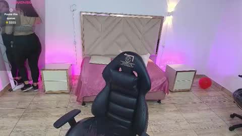 BRENDDA  online show from October 7, 3:36 am