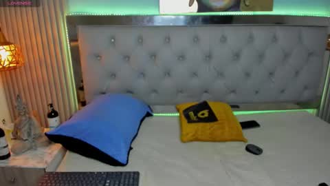 Esteban online show from November 11, 6:02 am