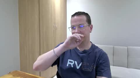 Snapshot of brettdj chatting on September 8, 3:55 pm Brett online show from September 8, 3:55 pm