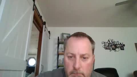 hey online show from December 12, 1:28 pm