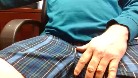 Snapshot of bri19741974 chatting on November 1, 9:50 pm WorkinandPlayin online show from November 1, 9:50 pm