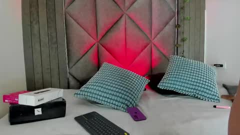 B R I A  online show from May 26, 2:51 am