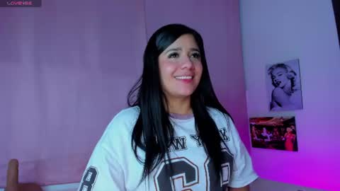 briana11_ online show from June 26, 9:46 am