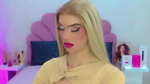 BRIANA online show from March 29, 3:56 pm