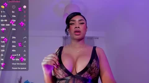 Snapshot of briana_walker chatting on March 8, 7:53 pm briana online show from March 8, 7:53 pm
