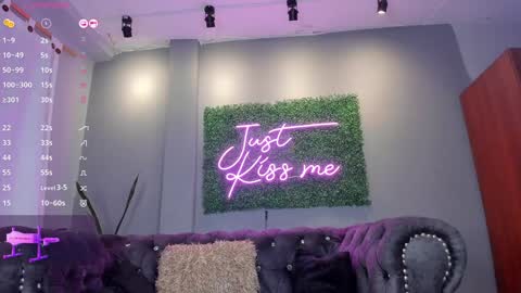 BRIANA online show from January 29, 10:11 pm