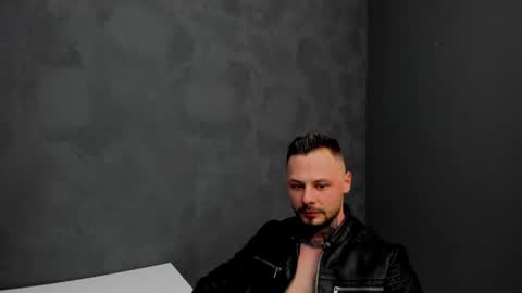 Snapshot of brianhunts chatting on January 23, 11:48 am Brian online show from January 23, 11:48 am