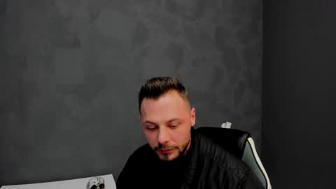 Snapshot of brianhunts chatting on February 15, 6:23 am Brian online show from February 15, 6:23 am