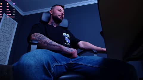 Snapshot of brianhunts chatting on October 11, 6:12 am Brian online show from October 11, 6:12 am