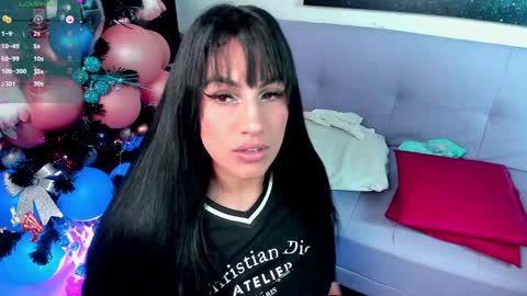 brianna2100 online show from December 29, 8:44 am