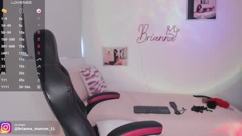 Snapshot of brianna_monroe_ chatting on December 5, 6:22 pm Brianna online show from December 5, 6:22 pm