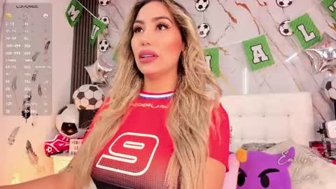 Snapshot of brianna_ortiz chatting on June 25, 3:27 pm Brianna Ortiz online show from June 25, 3:27 pm