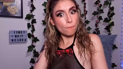 Snapshot of brianna_smoke chatting on June 7, 8:34 pm brianna online show from June 7, 8:34 pm
