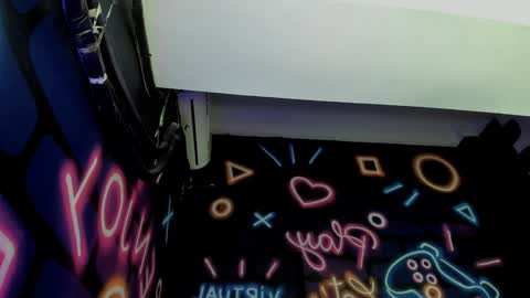 Snapshot of brianna_the_doll chatting on December 17, 6:13 am Brianna online show from December 17, 6:13 am